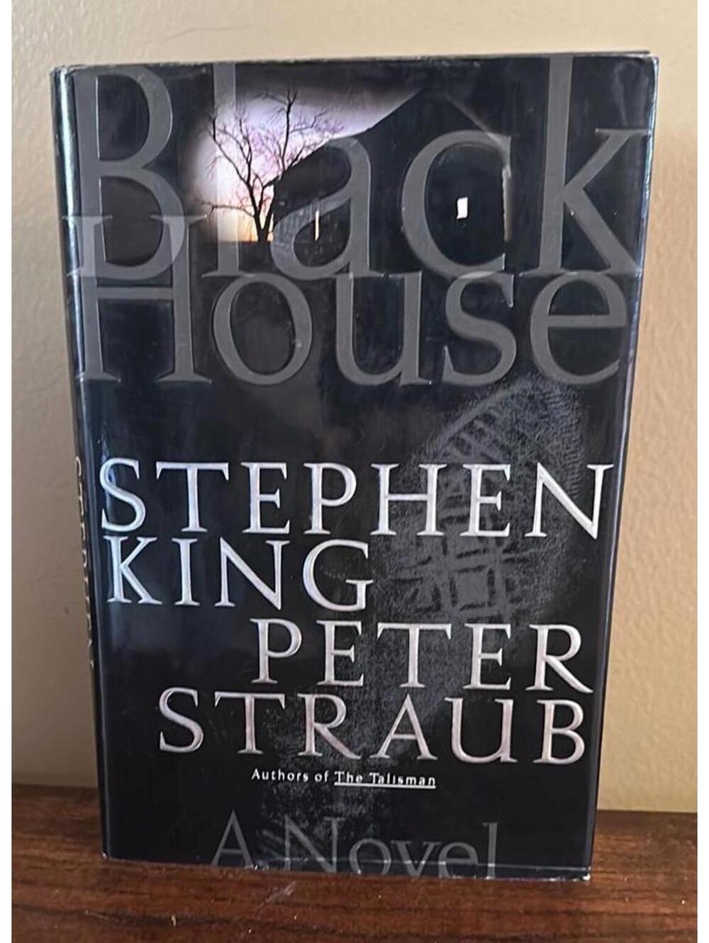Black House Novel by Stephen King and Peter Straub